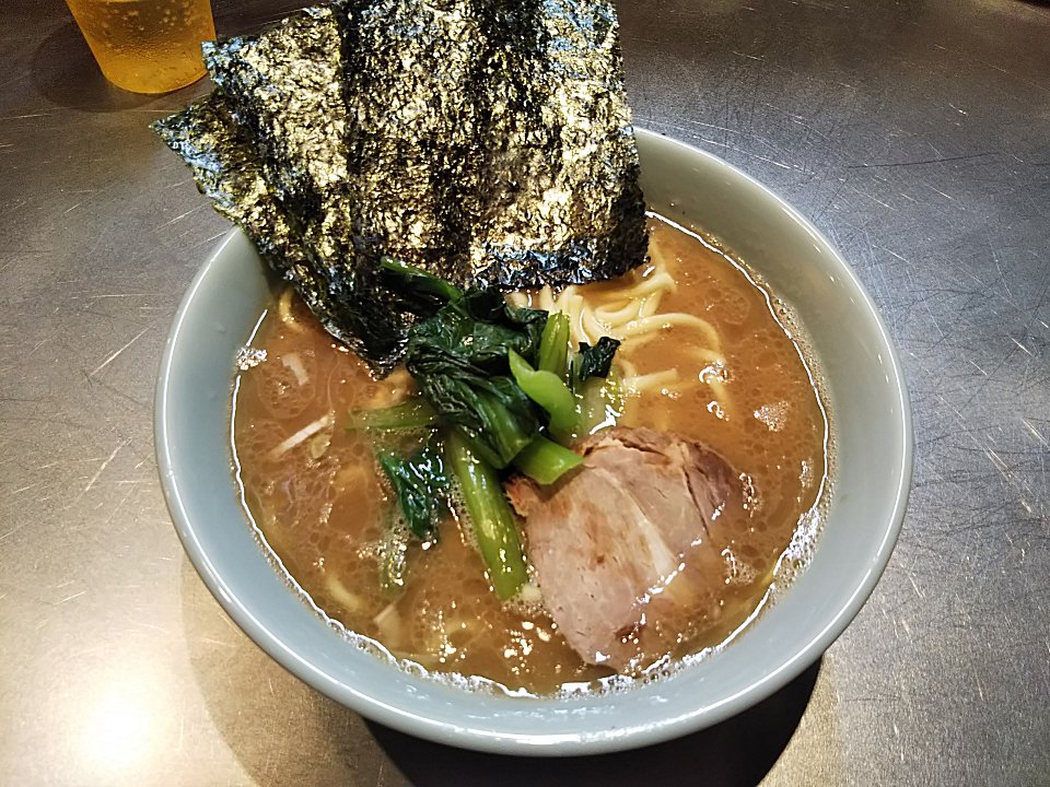 ラーメン並(\700)