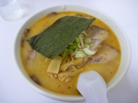 チャーシューめん・みそ味(\893)