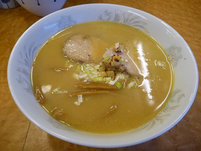 味噌らぁめん(\700)