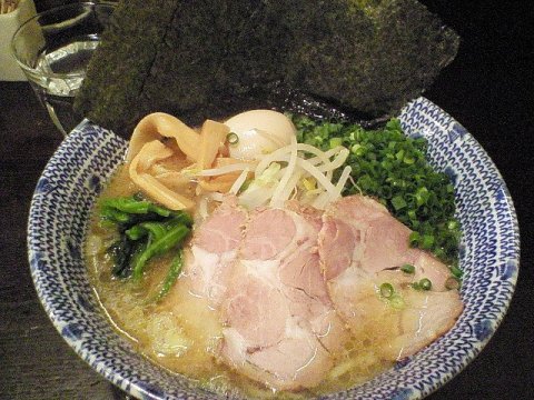 特製らーめん(\900)