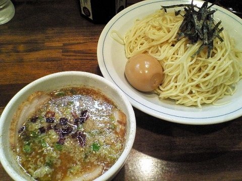 紫(ゆかり)つけめん(\900)